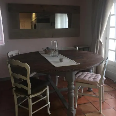 Chambre D'Hote En Maison De Campagne Проживание в семье Piets-Plasence-Moustrou